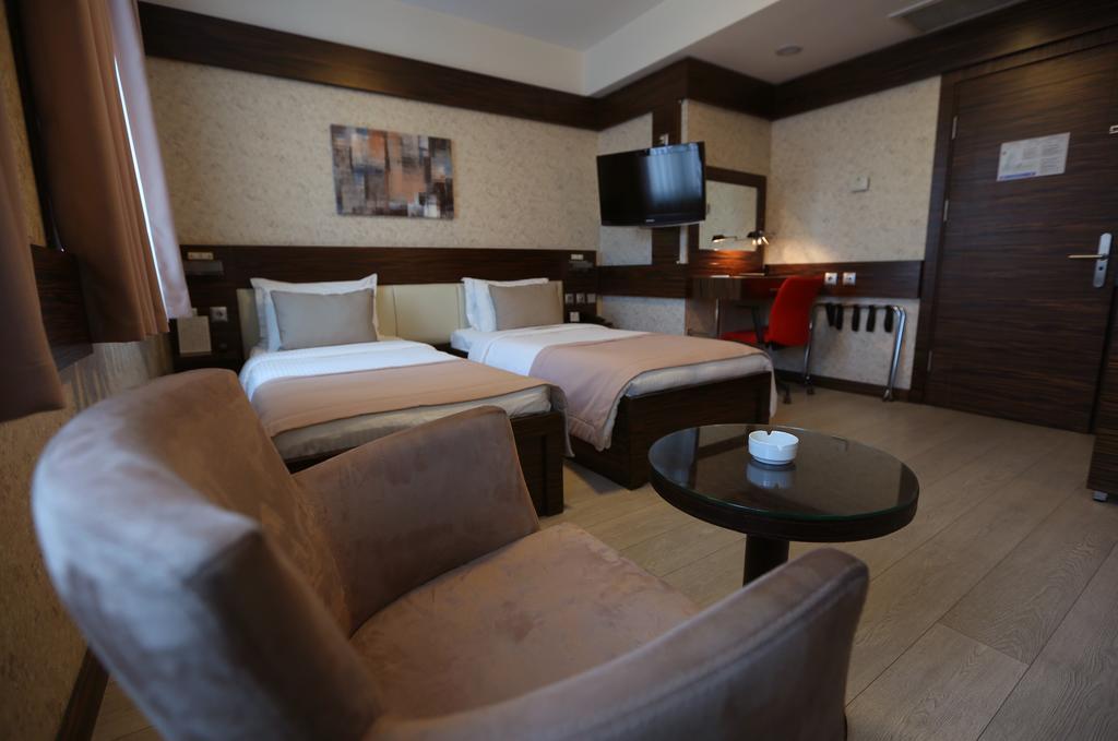 Wes Hotel Kocaeli Buitenkant foto