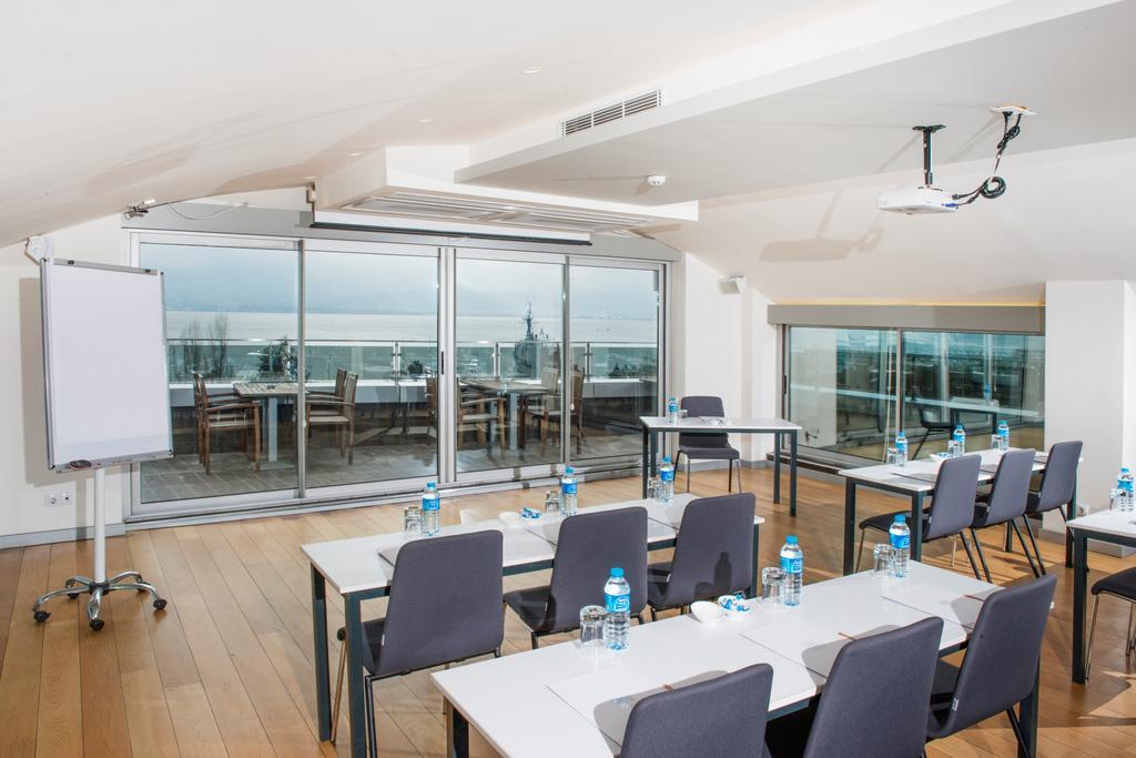 Wes Hotel Kocaeli Buitenkant foto
