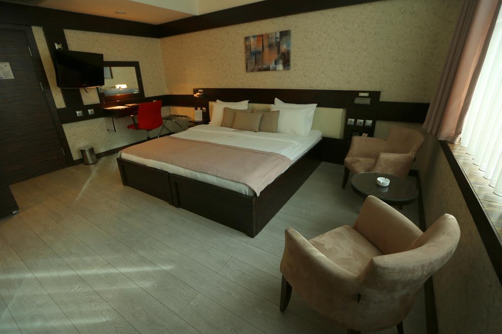 Wes Hotel Kocaeli Buitenkant foto