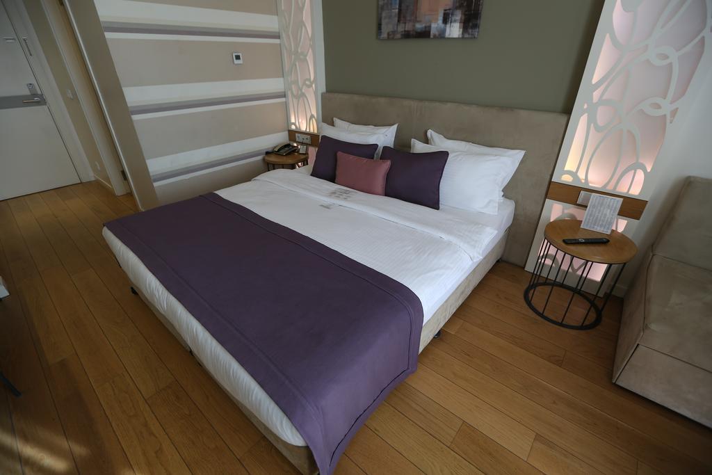 Wes Hotel Kocaeli Buitenkant foto