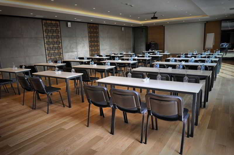Wes Hotel Kocaeli Buitenkant foto